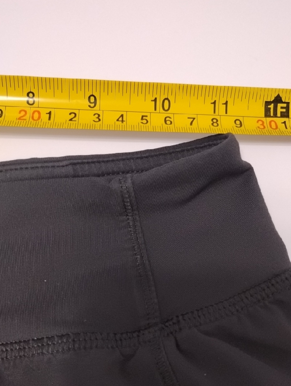 Lululemon Lean In Short 2" - Picture 5 of 10